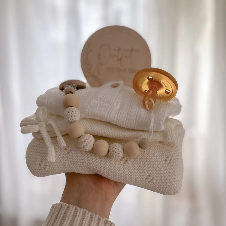 Schnullerketten mit oder ohne Namen – liebevoll handgefertigt