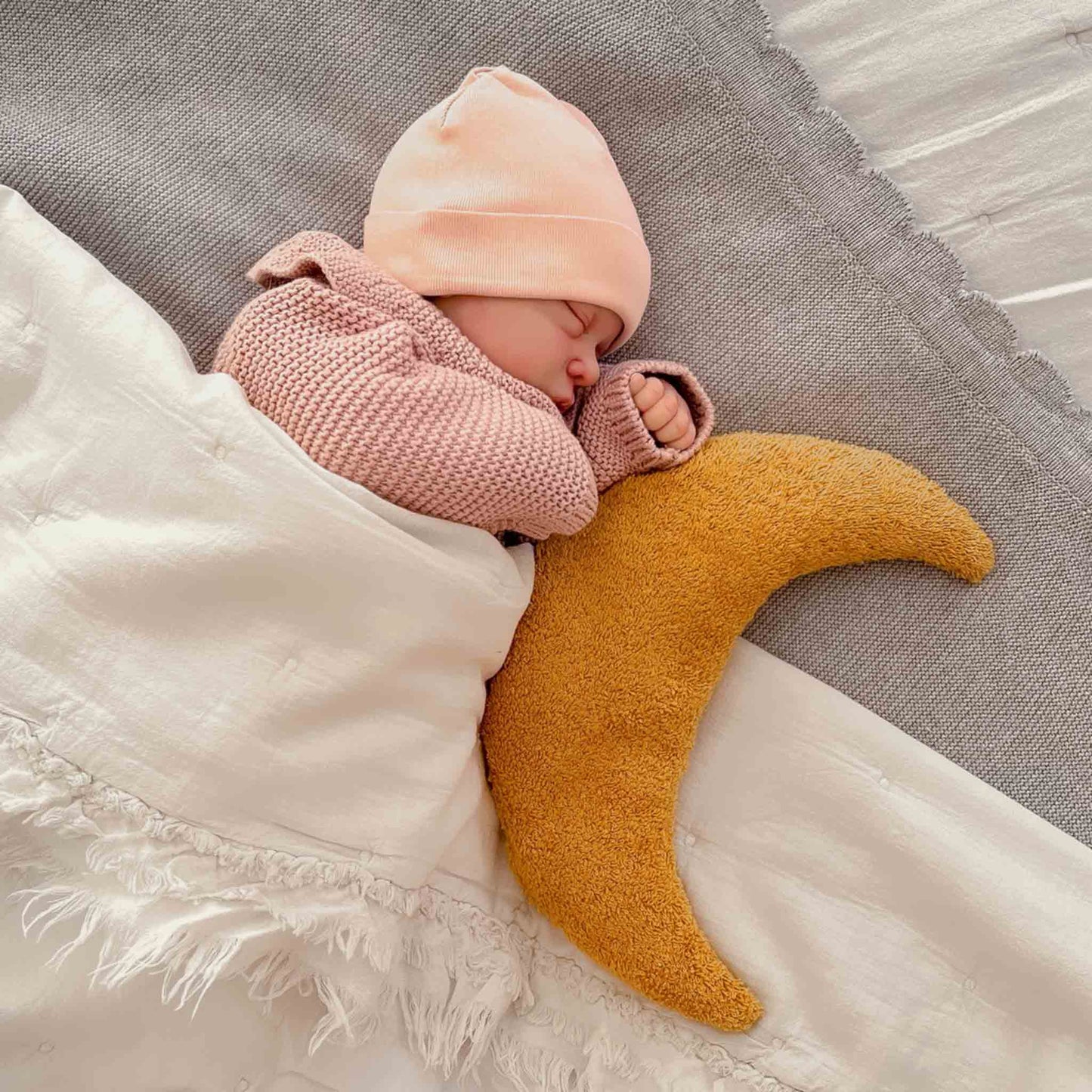 Kotenkram Kirschkernkissen Baby groß | Frottee senfgelb | Mondform K0922K0186