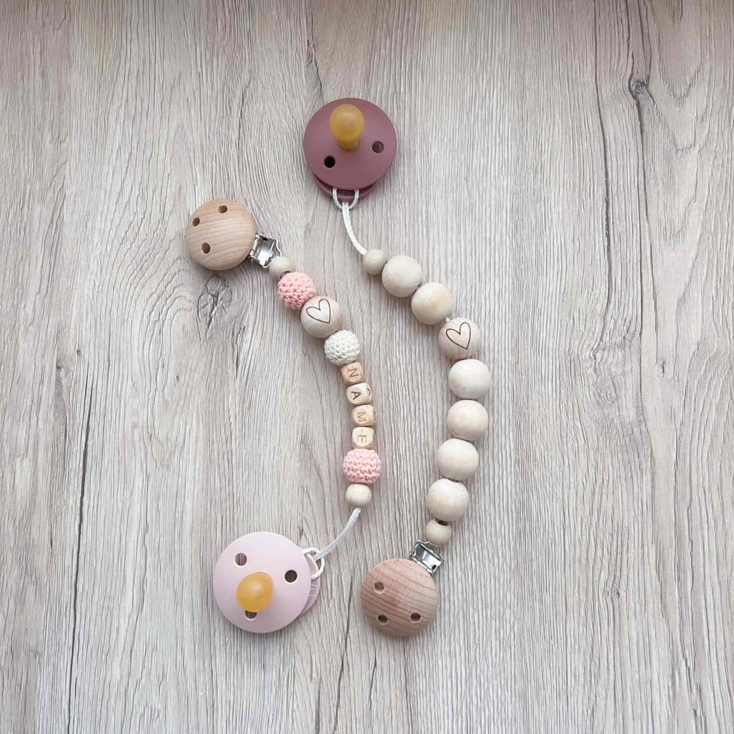 Kotenkram Schnullerkette Herz mit Namen | rosa + cremeweiß | Mädchen S0123K0219