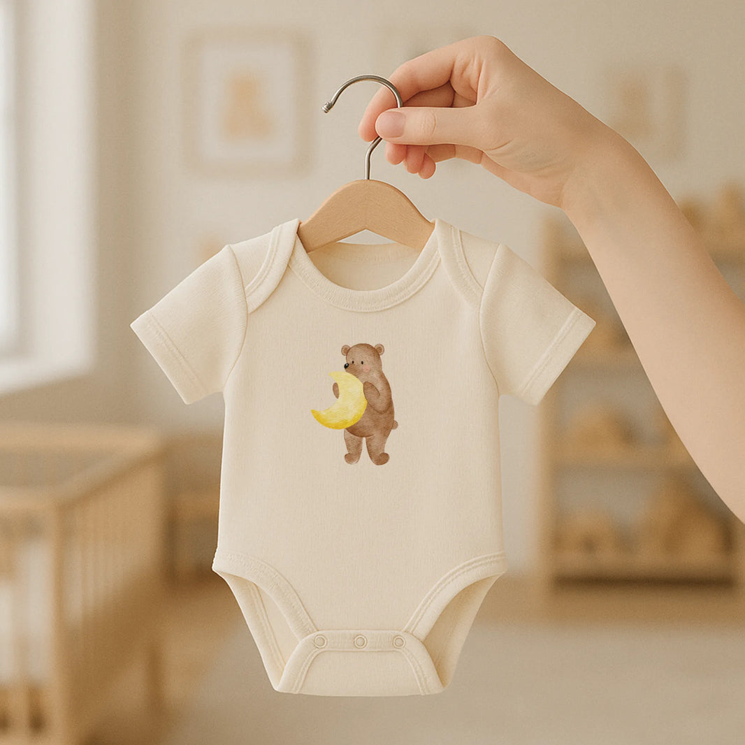 Aquarell-Bügelbild Bär Mond | 7 × 9,5 cm - B4324K0398