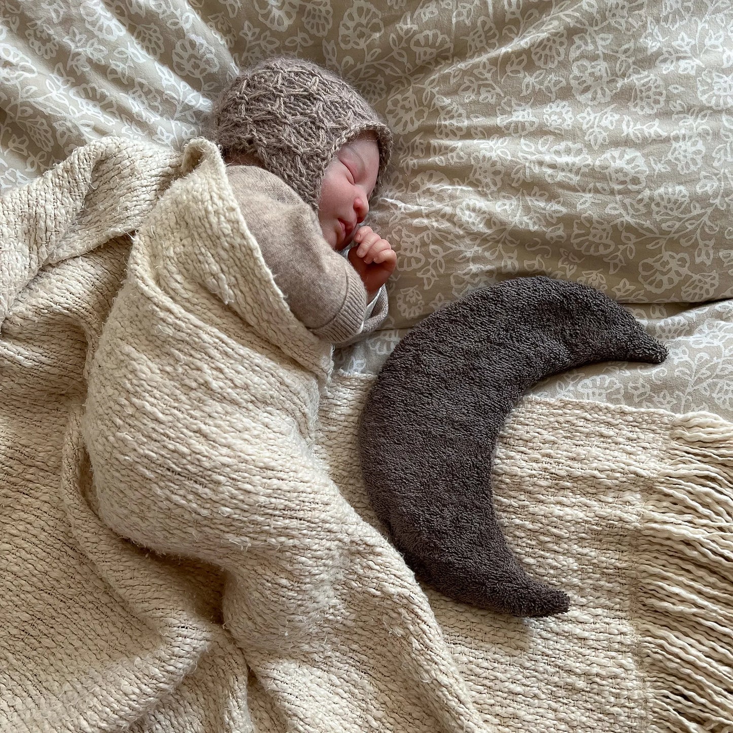 Kirschkernkissen Mondform | Frottee Dunkelgrau | groß - K2622K0201