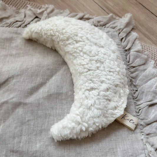 Kotenkram Traubenkernkissen klein | Teddyplüsch cremeweiß | Mondform K4222K0209